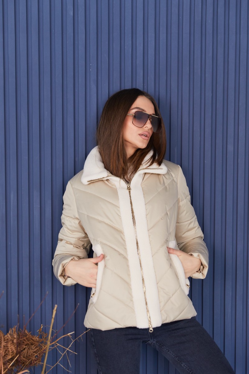 Demi-season Jacket Mila Nova K-234 beige